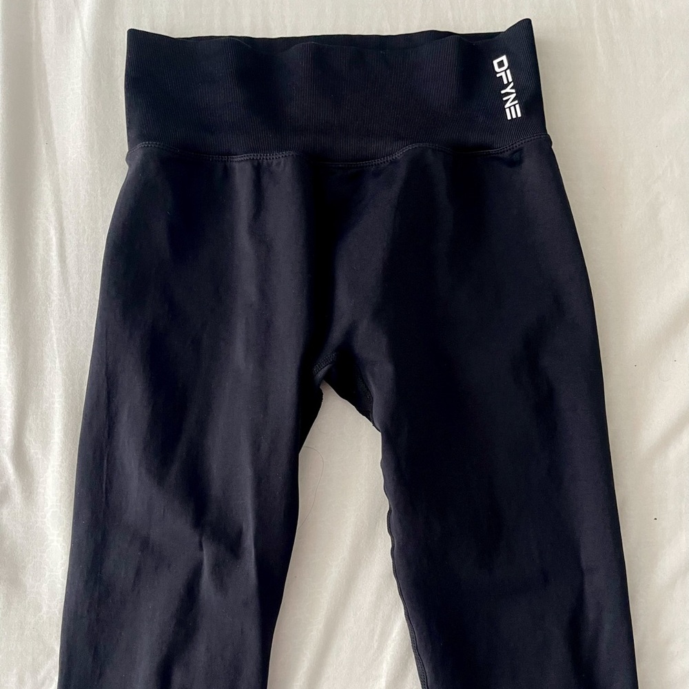 Dfyne dynamic black leggings